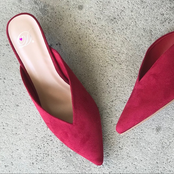 Delicious cherry red faux suede low heel Mule 2” - Picture 2 of 2